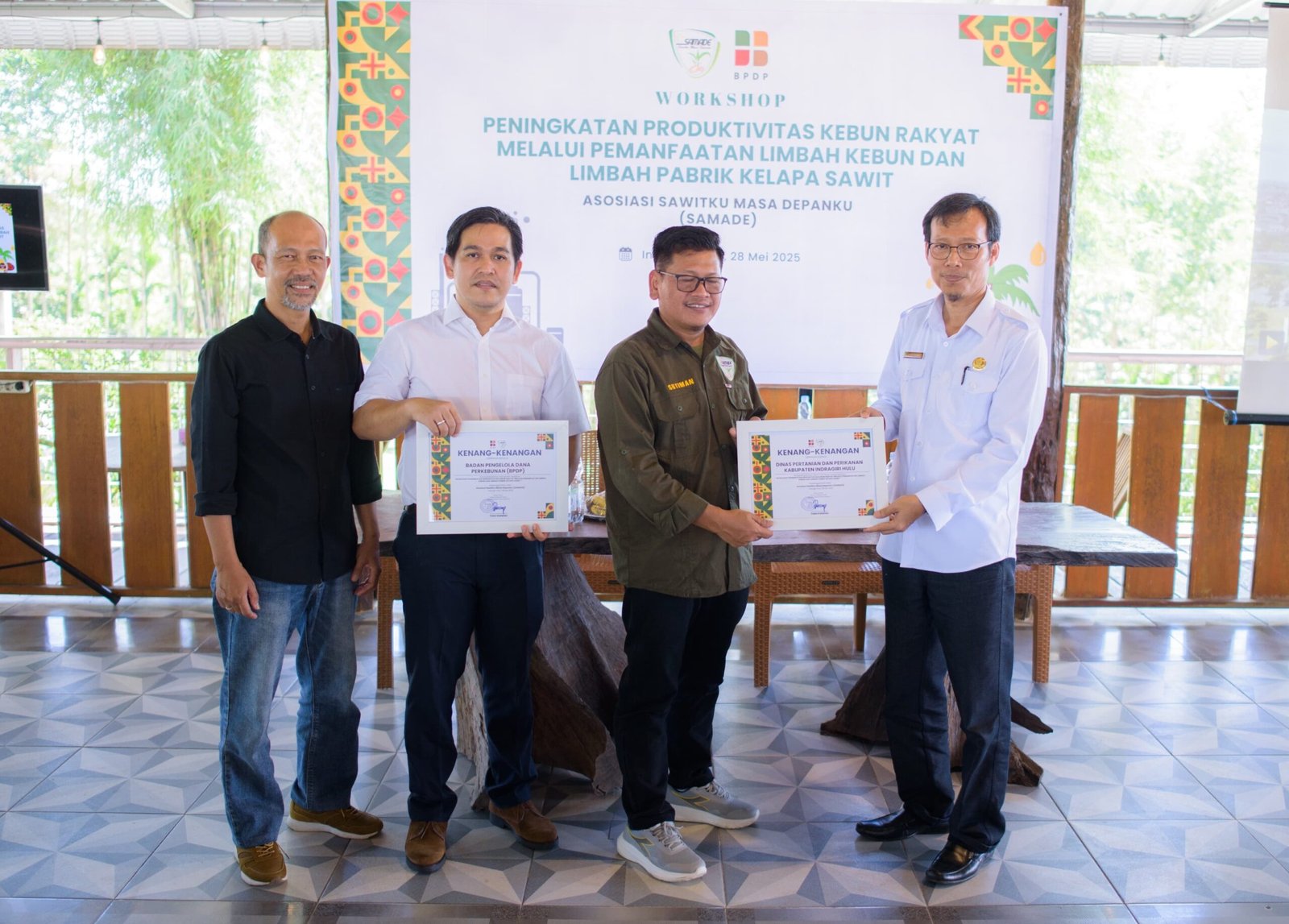 Ini Upaya Samade Ubah Limbah Sawit Jadi Kompos